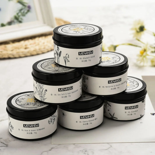 Velas Aromáticas em Latas Pretas Sem Fumaça